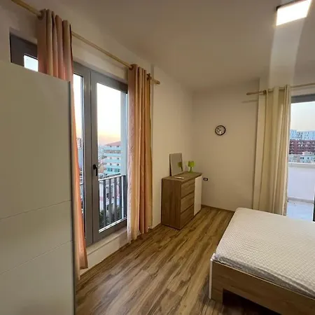 Thyamis Apartment *