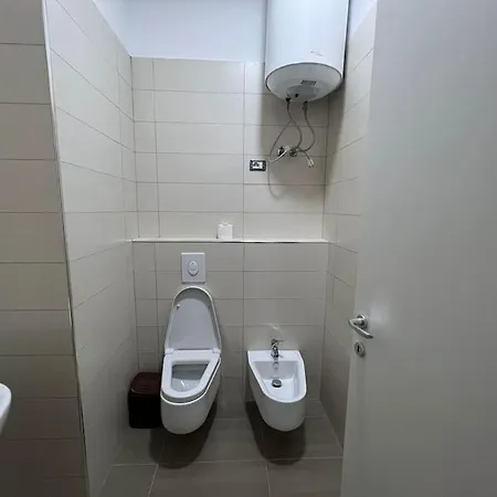 Thyamis Apartment *
