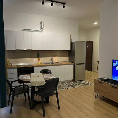 Thyamis Apartament Tirana