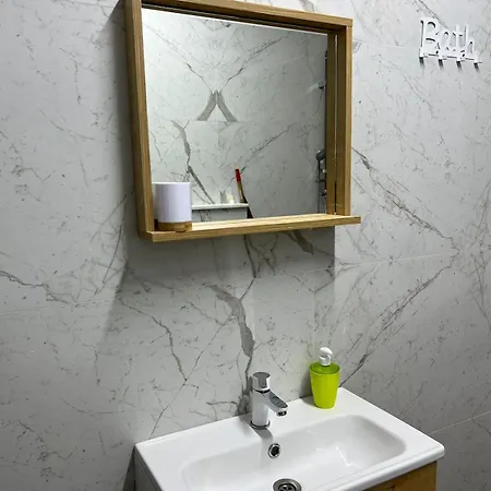 Apartament Thyamis *